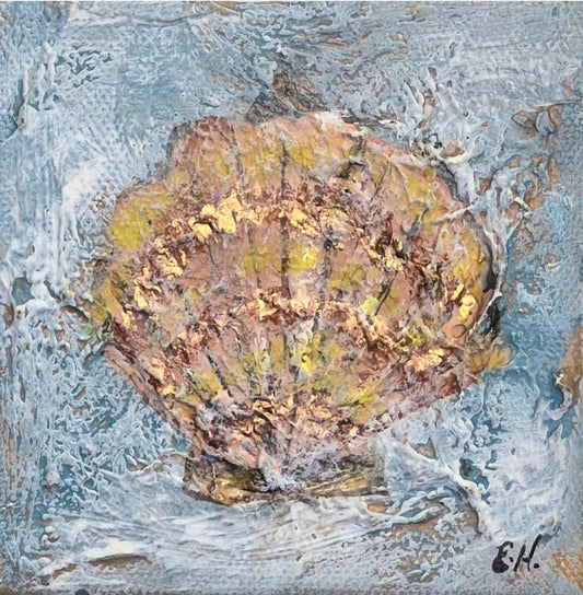 ‘Mini Scallop’ by Elaine Hinchman