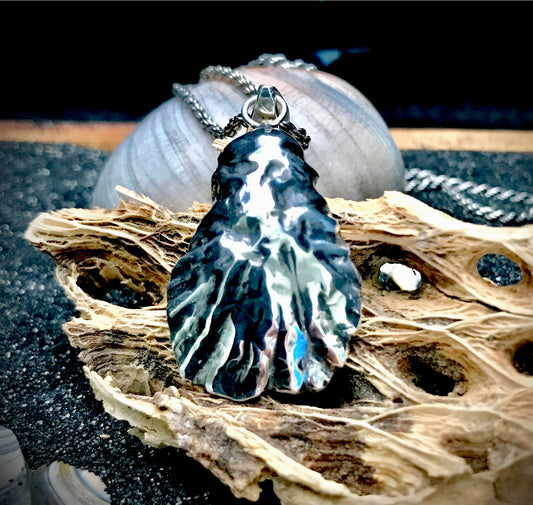 Oyster Shell Pendant Necklace